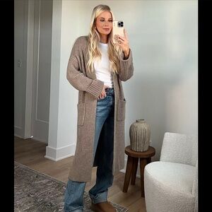 Abercrombie & Fitch Beige Long Cardigan